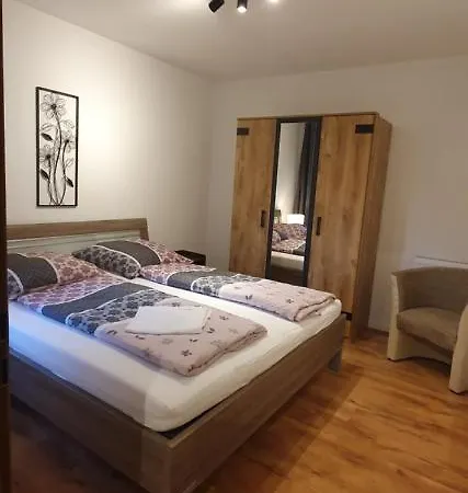 Haus Schneider דירה *